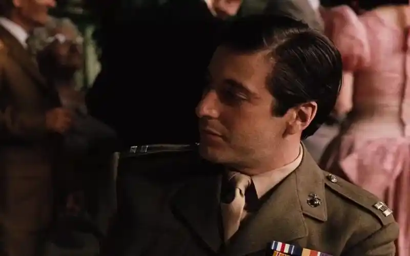 【教父】从温良少年到黑帮老大,感受阿尔帕西诺的极限踩点.