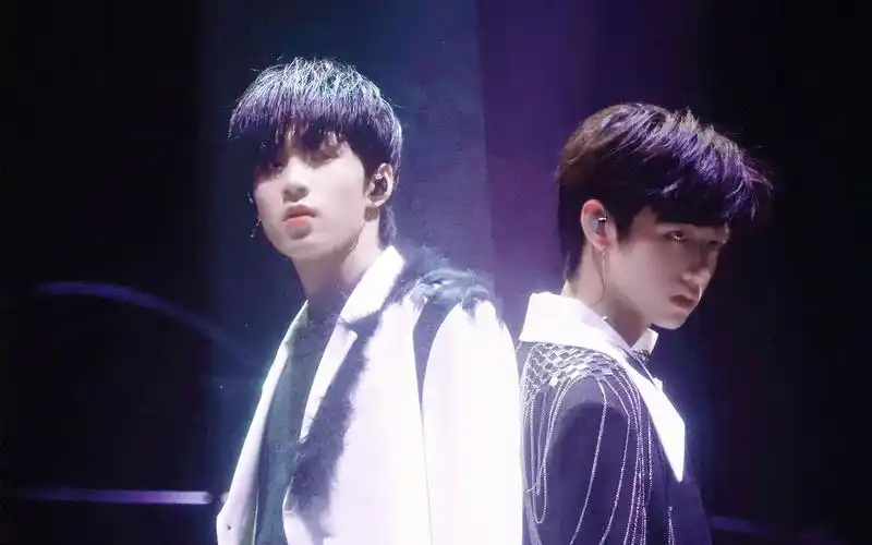 内娱05line神颜屠夫养成系刘耀文朱志鑫三次合作超欲舞台 41s让你躺平