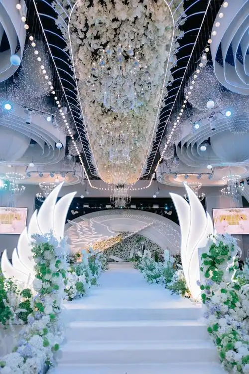 浪漫白色婚礼现场