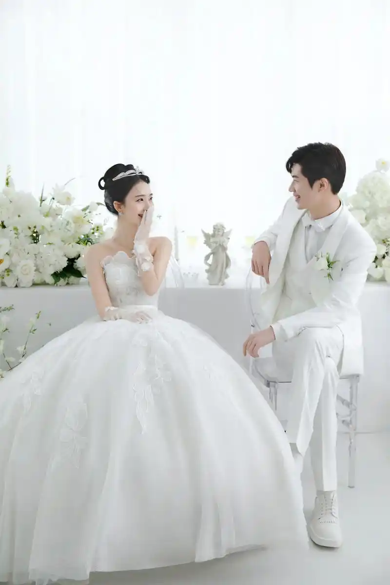 超美高定内景婚纱照一眼就让人沦陷