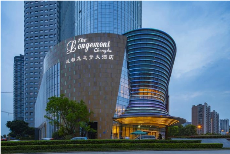 3,成都龙之梦大酒店布展企业:雅客食品,金冠食品,海霸王食品,大红喜房