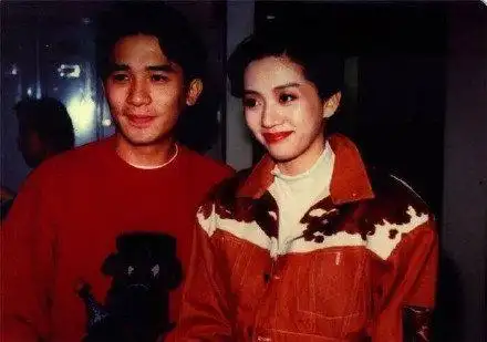 梁朝伟晒与刘嘉玲的三人合照悼念梅艳芳!网友调侃:求生欲太强?