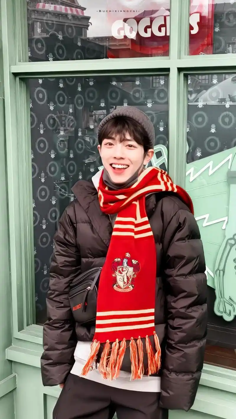 肖战 #肖战如梦之梦 #可爱 让人心动的小笋尖#神仙颜值  - 抖音