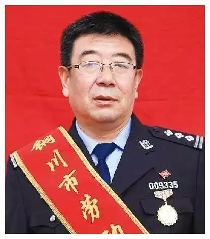 "一级警督"是什么级别的警察?相当于什么级别的官员?