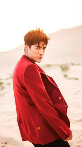 姜潮帅气个性写真,高清图片,手机锁屏桌面-壁纸族