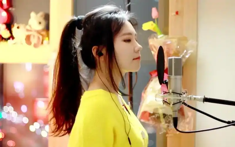 侧脸小姐姐jfla最新翻唱lalalandcityofstars