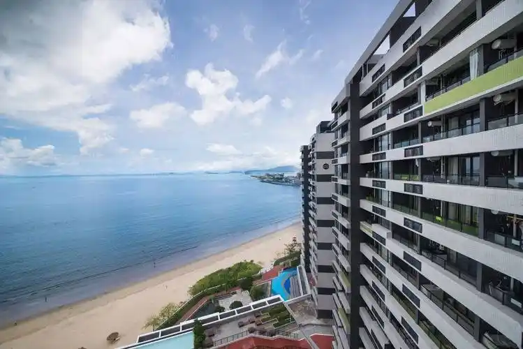 惠州168元抢原价899元泡泡海一线正海景房五个月无加收不塞车不限行楼