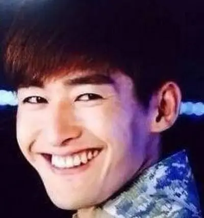 就连鱼塘承包商张翰都甘拜下风,你那两排大板牙实在太弱啦~最近日本