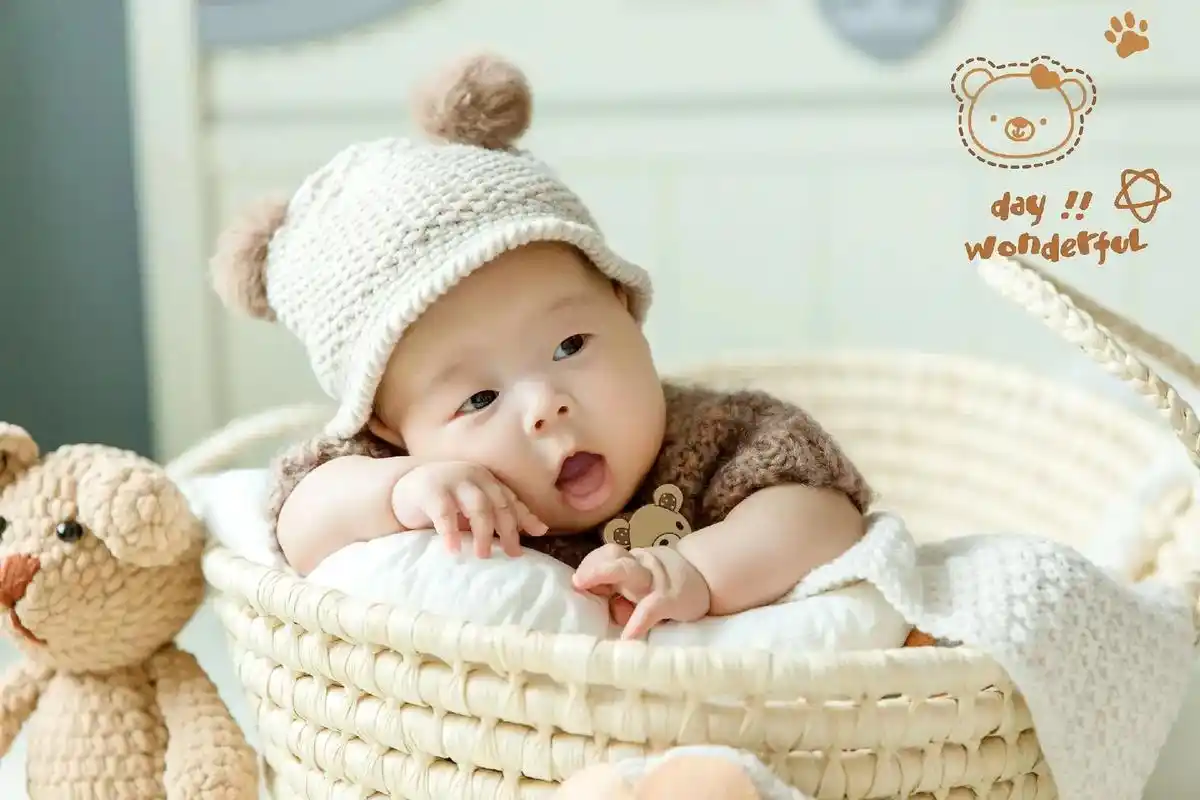 我的侄女一百天了,好可爱的宝宝啊,姑姑爱你呦#只有照片能记录 - 抖音