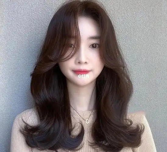 中长发烫发韩式烫发显白发色显脸小发型