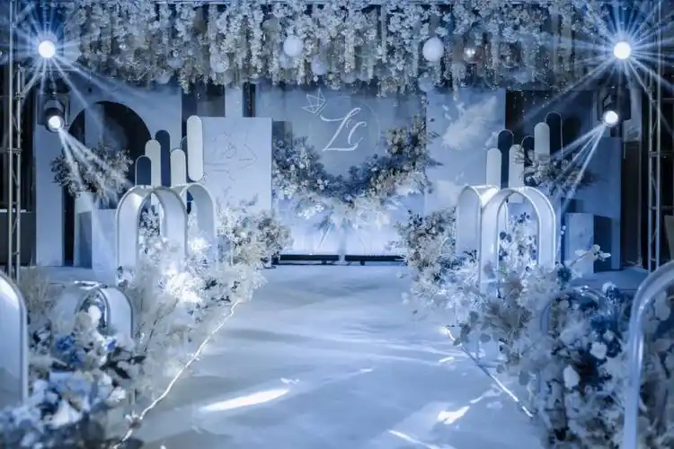 蓝色系婚礼现场