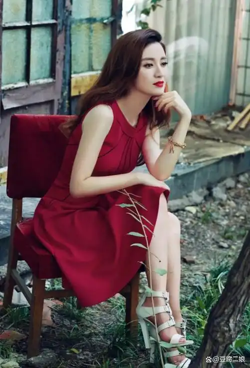 太有韵味了!环球小姐张萌这身材,谁顶得住?