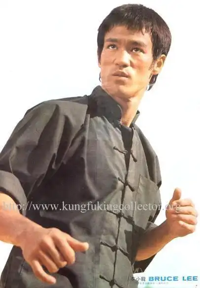 请问有没有知道,在有一年凤凰电影台播放李小龙特辑的时候配的曲子,就