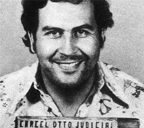 大毒枭,巴勃罗·埃斯科巴绝对是其中之一,他被美国《财富》评为全球7