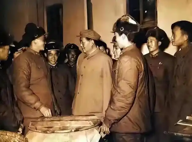 256号飞行员康庭梓:林彪坠毁在蒙古的飞机里,本来摔死的还有我