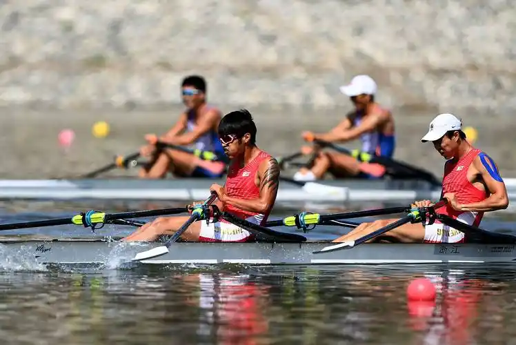 赛艇——男子轻量级双人双桨决赛赛况_比赛