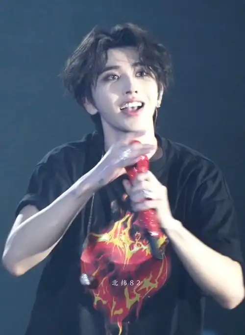 是应援棒是逗猫棒吧我服080808  ride or die -蔡徐坤#蔡徐坤