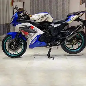 二手地平线跑车摩托车150cc小忍者重型北极光机车趴赛 整车可上牌