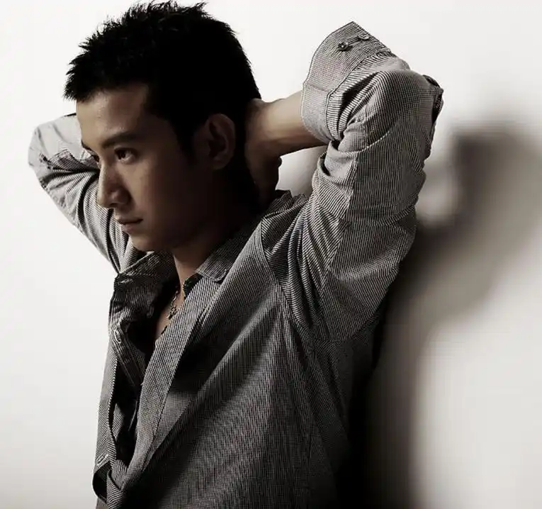 文章的6张照片,第一张真帅,最后一张最有男人味!