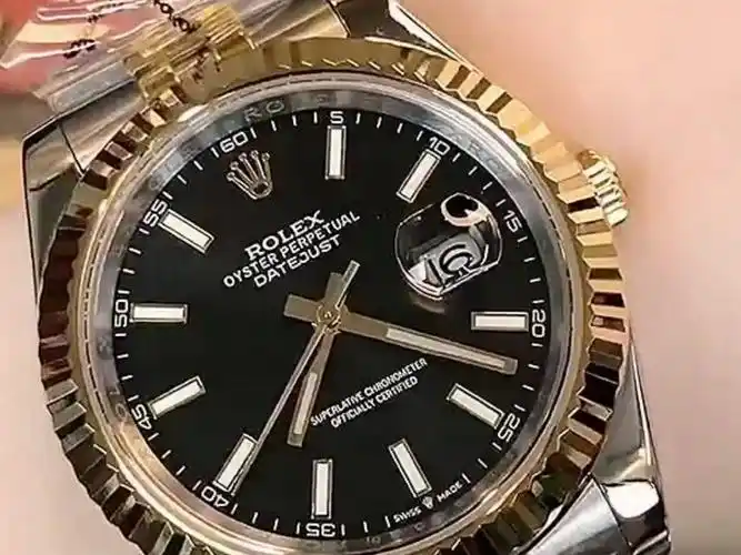 深情浪漫,沉醉慢时光,见证时间流逝,劳力士间金日志手表测评