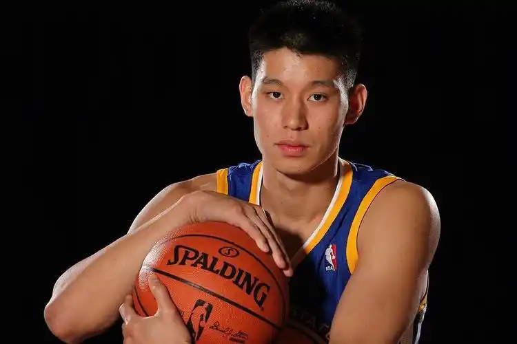 林书豪36分创赛季新高|林书豪跨年夜完成nba发展联盟首秀,砍下18分