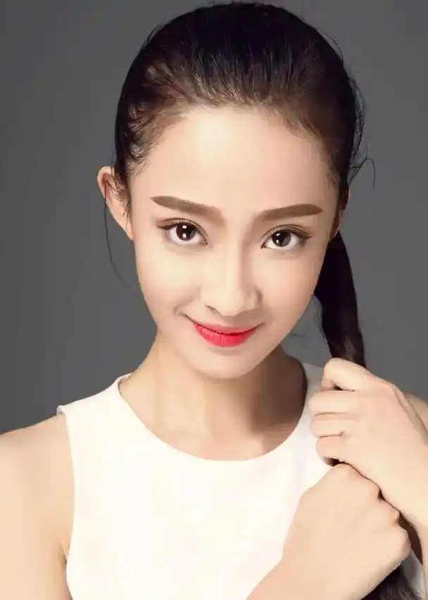 #气质女神穿搭#女明星#孙佳雨 - 抖音