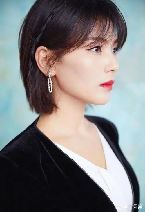头条问答 - 有哪些适合30岁左右女性超有气质的发型推荐?(16个回答)