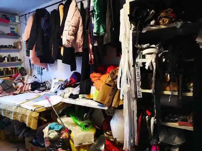 今非昔比的裁缝店