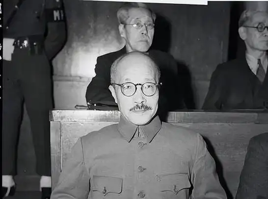 有人泪流满面,有人挣扎12分30秒|梅汝璈|松井石根|东京审判|土肥原贤