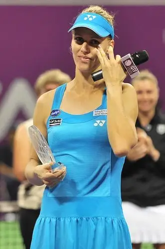 德门蒂耶娃挥别13年不完美的完美 难说再见(图)