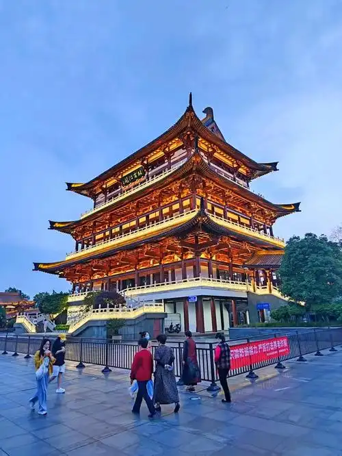 听我劝!长沙不只夜市美食,这十大必去景区,随手拍都是视觉盛宴