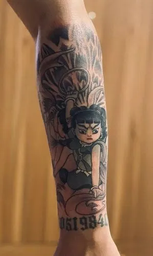 痛仰还有一个更阴柔更具美感的哪吒海报也成为了哪吒纹身的