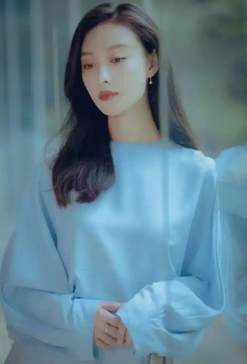 回顾演员倪妮虽没结婚但不代表没伴侣女人一生不该只有婚姻