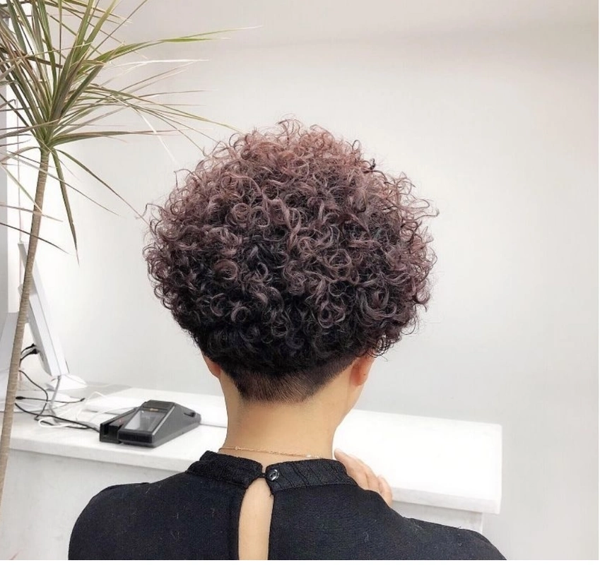 原创满头烫小卷真洋气适合各个年龄段