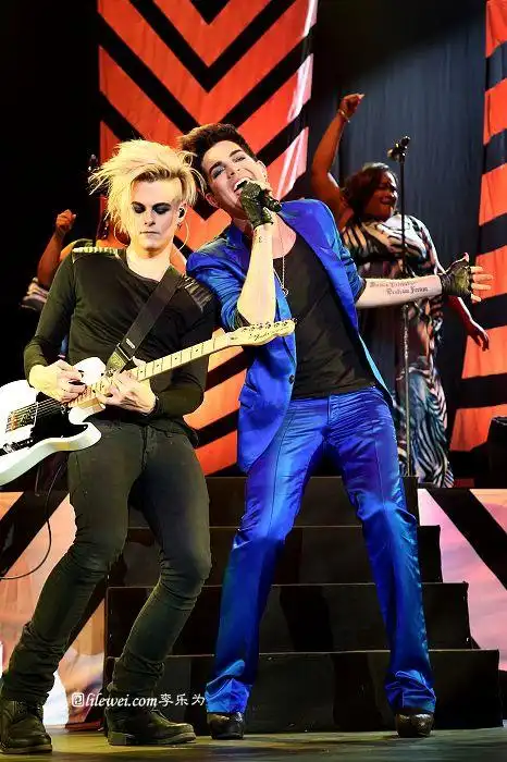 李乐为的相册adamlambert上海演唱会