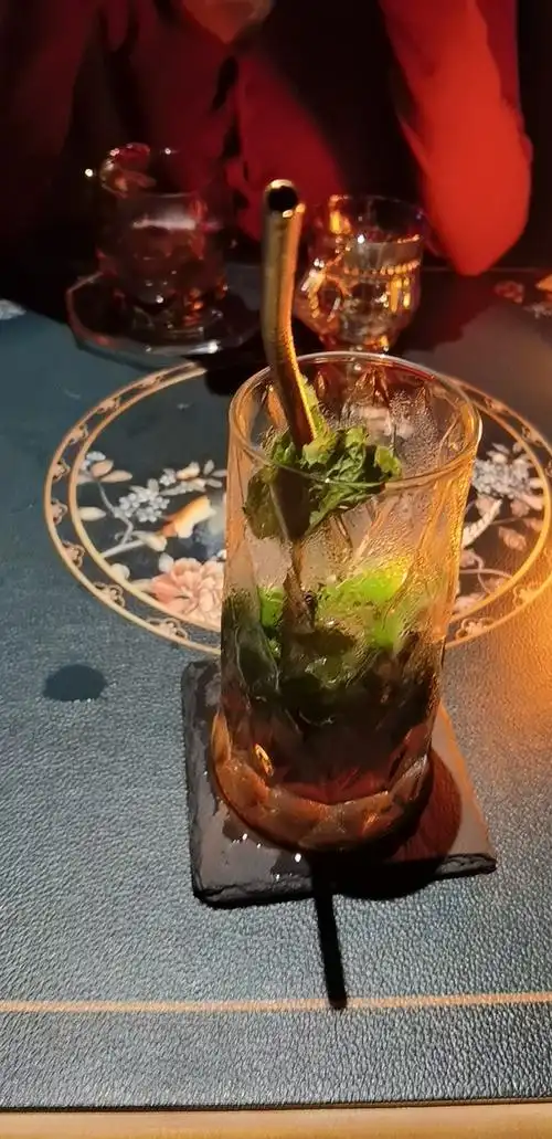 家人们有没有在喝酒的照片在酒吧宵夜都可以