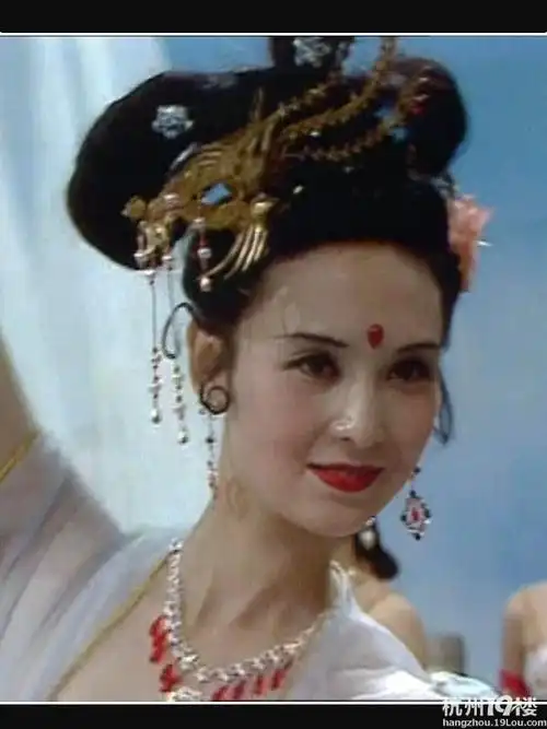 西游记是一代人的记忆,嫦娥已经变成女强人,观音还是那么的质朴