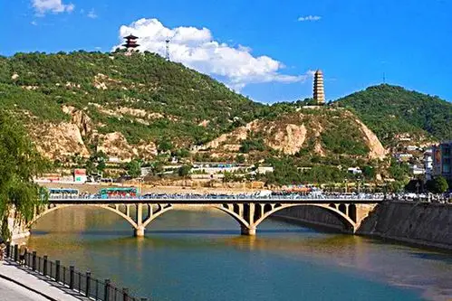 黄河延安南泥湾