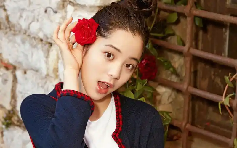 欧阳娜娜清新写真图片桌面壁纸