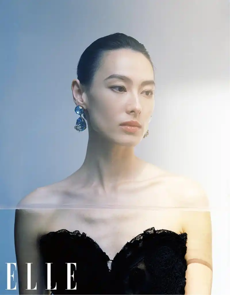 30岁梁洛施致12岁出道的自己:高低起伏就是人生