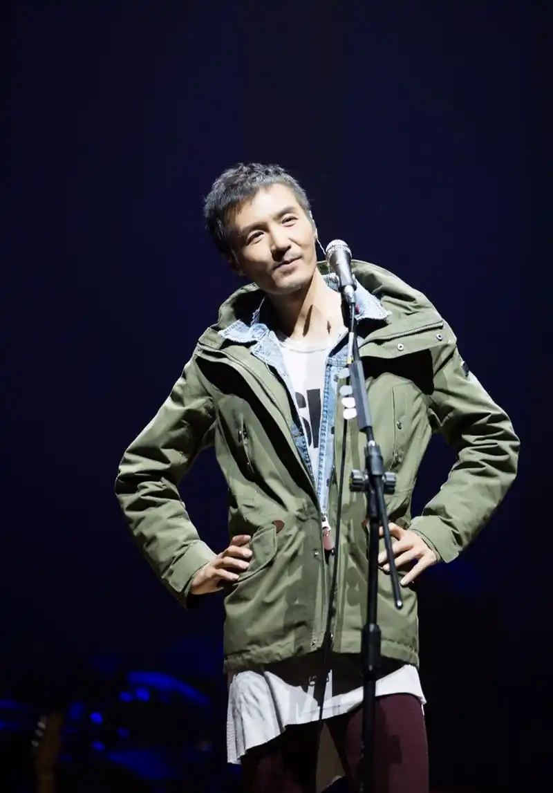 朴树报平安】近日,歌手朴树发文报平安,他说自己已经"活过来好几天了