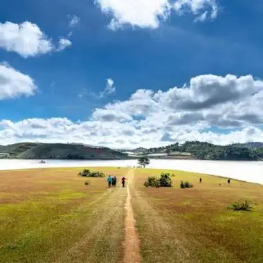 晴空万里蓝天白云唯美风景头像一望无际的草原太美了