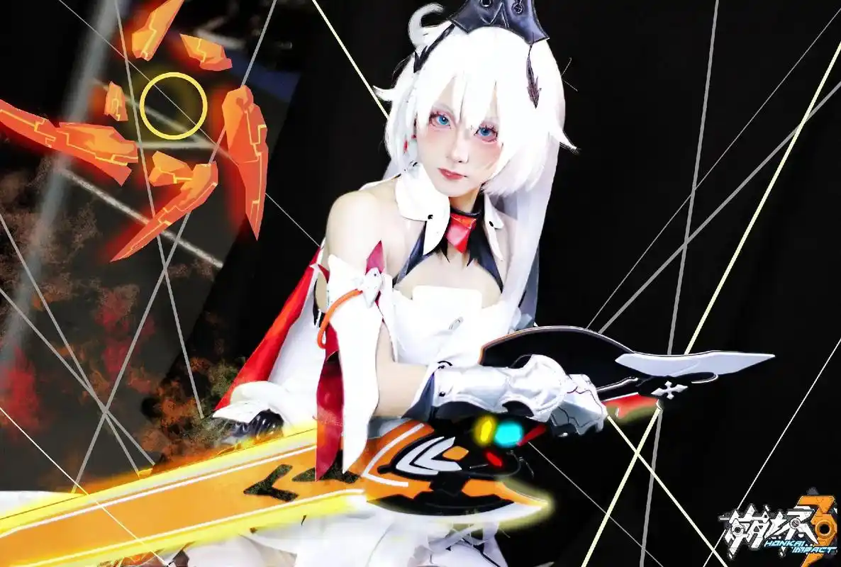 cos #崩坏三 #琪亚娜 #薪炎之律者 #正片   "点 - 抖音