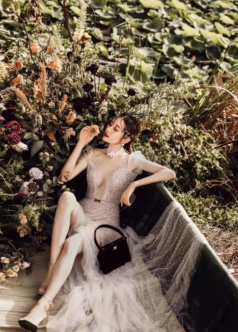 陈自瑶甜美的外表