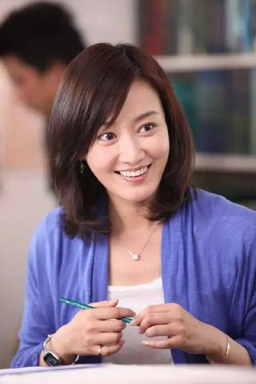 《人民的名义》里面最美最知性的钟处长,鲜为人知的一面!