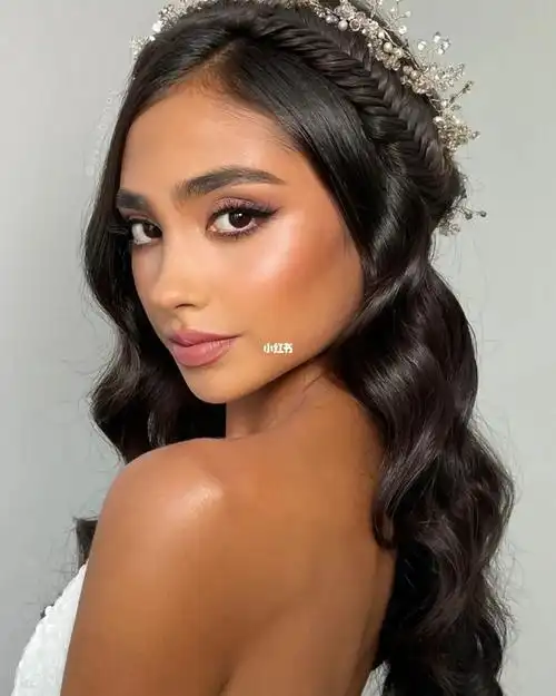 哥伦比亚小姐姐新娘妆