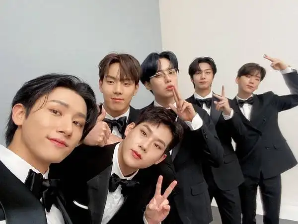 被指到的都进来05发六人合照