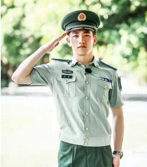 回顾:有种"整容"叫张馨予结婚,军人老公变化不大,她像变了个人