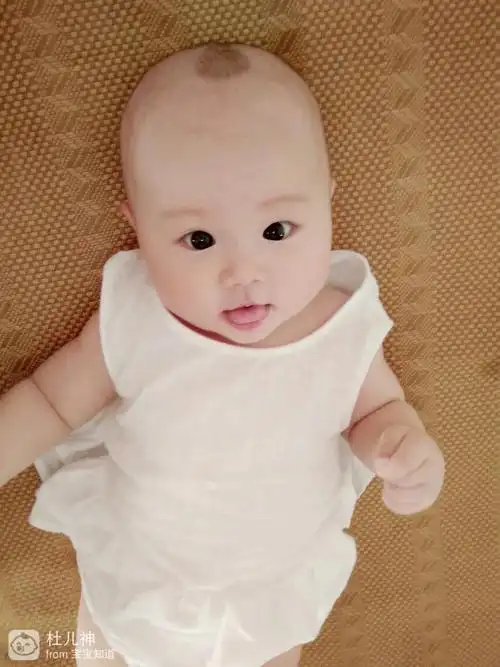 三月十号出生的女宝 萌萌哒