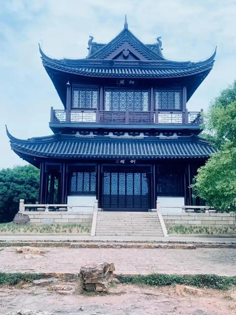 虞山剑门——尚湖风景名胜区.#旅行推荐官 #苏州常熟市 #常 - 抖音